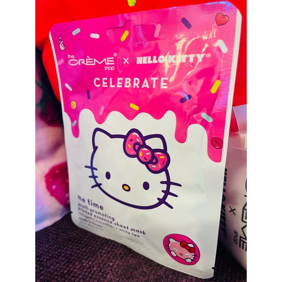Strawberry shortcake and Hello kitty bundle - Picture 9 of 10